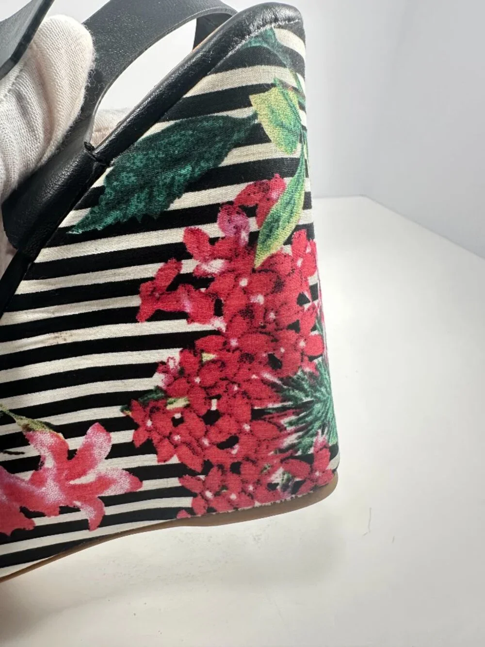 Bamboo Black/Colorful Flowers Platform Heels